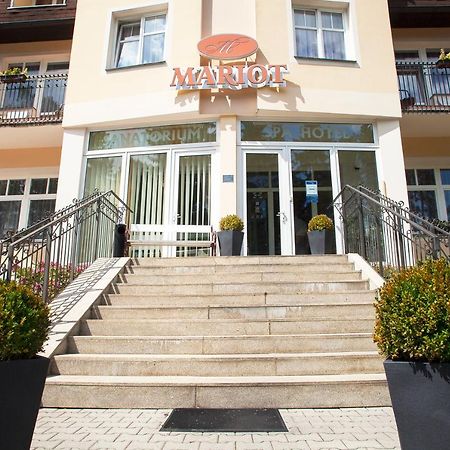 马里奥疗养酒店 Františkovy Lázně 外观 照片