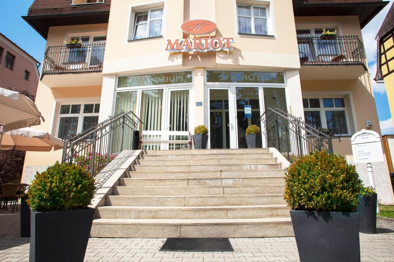 马里奥疗养酒店 Františkovy Lázně 外观 照片